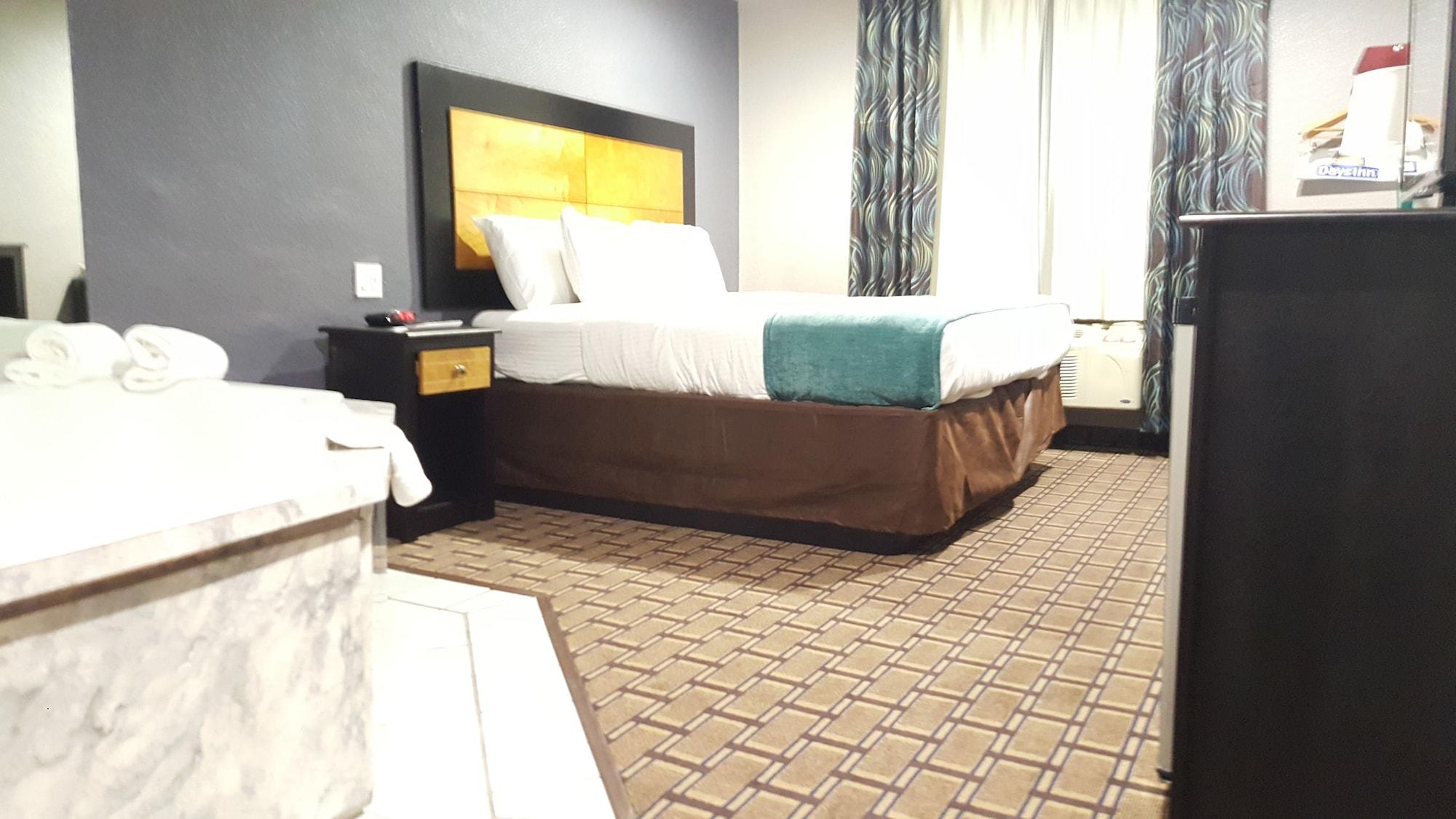 Quality Inn - Denton Bagian luar foto