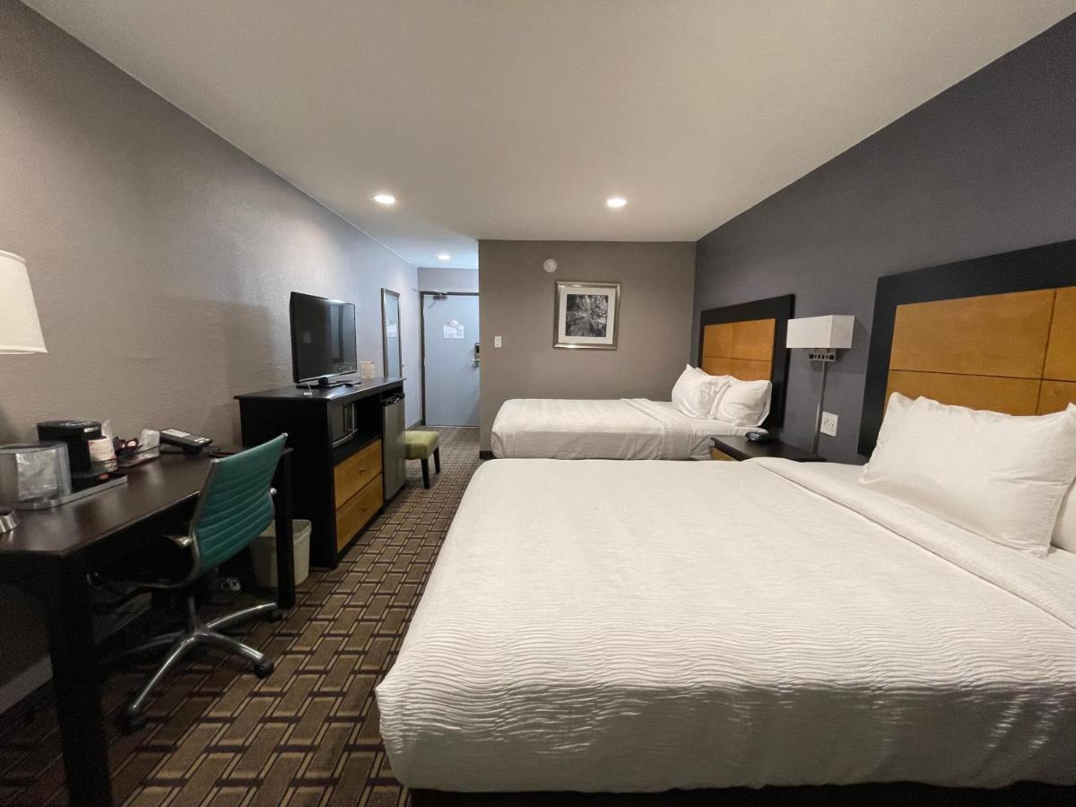 Quality Inn - Denton Bagian luar foto