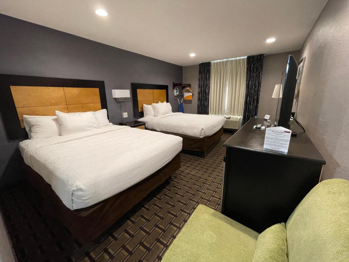 Quality Inn - Denton Bagian luar foto