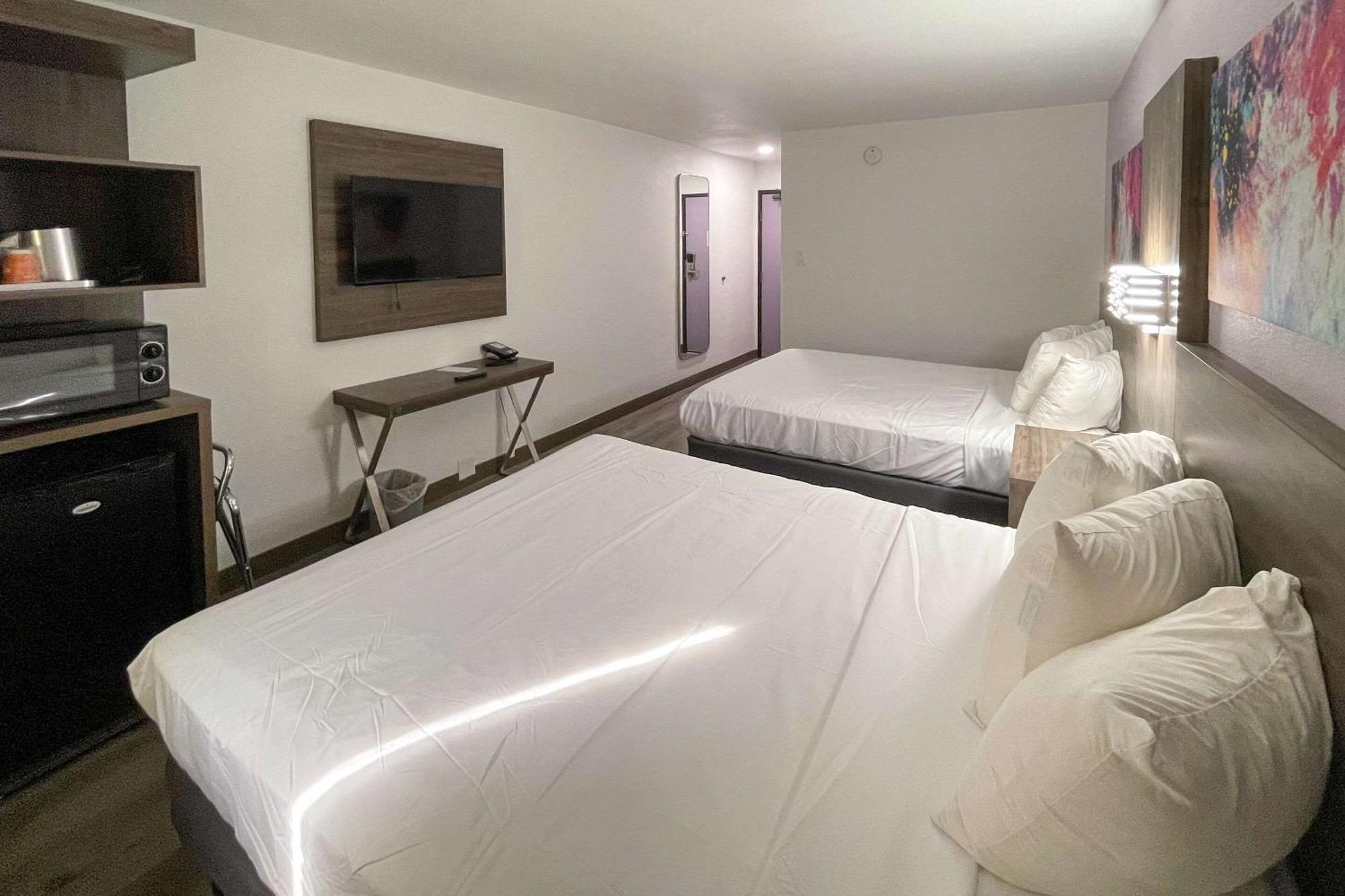 Quality Inn - Denton Bagian luar foto