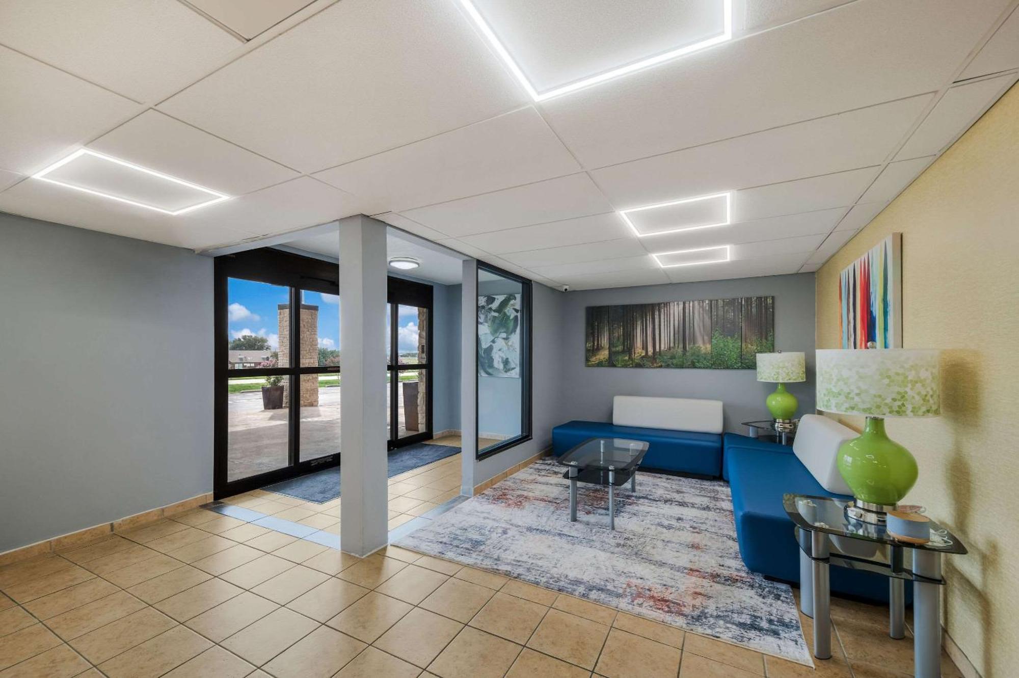 Quality Inn - Denton Bagian luar foto