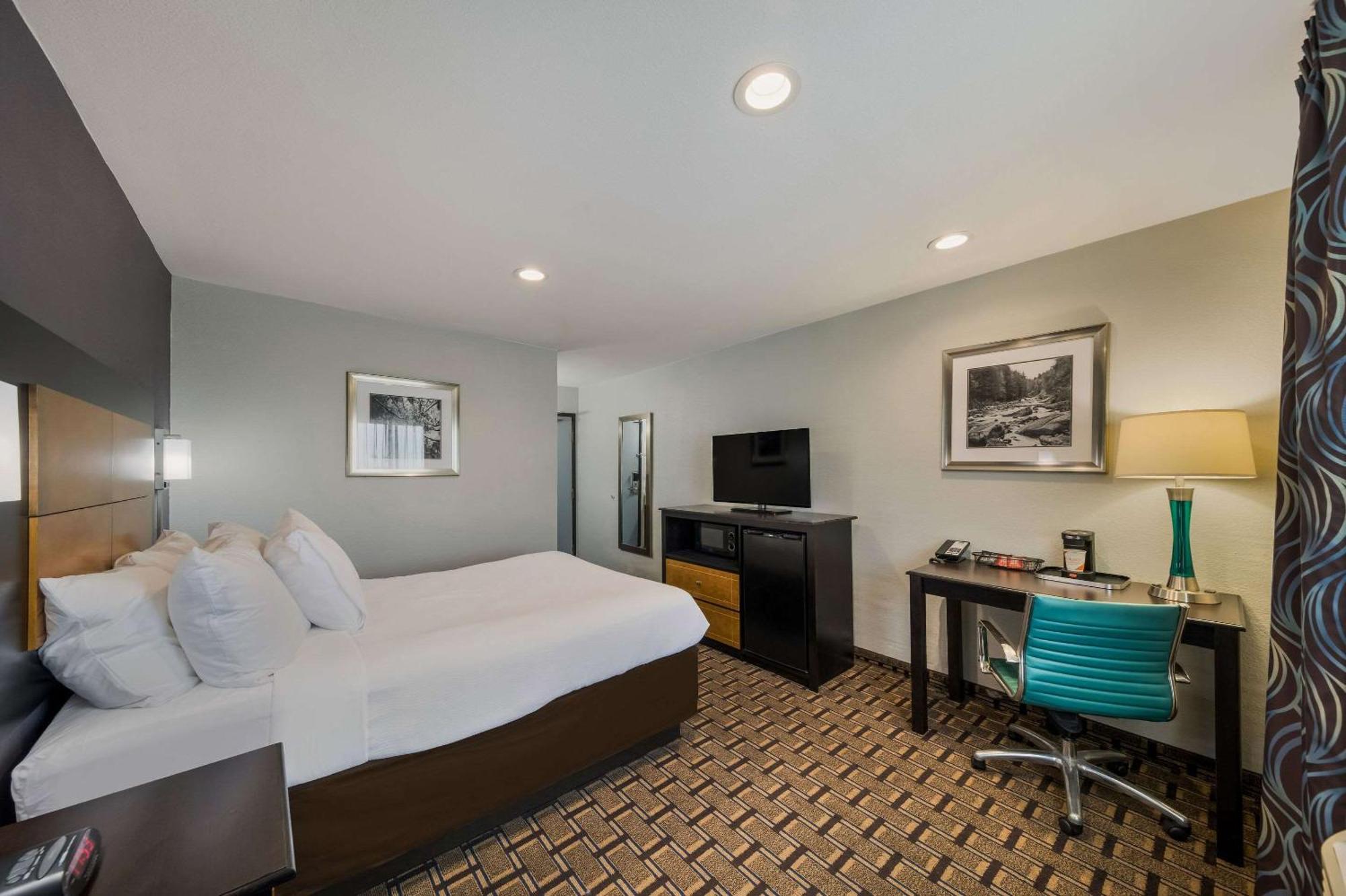 Quality Inn - Denton Bagian luar foto