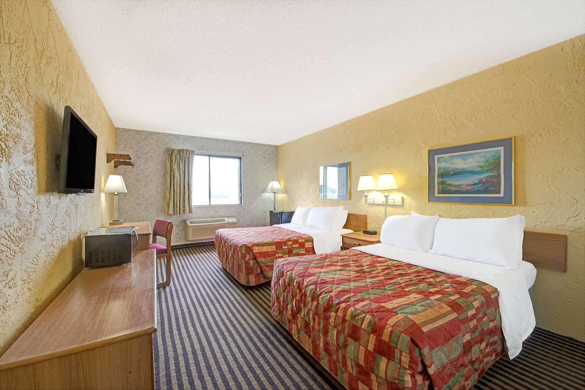 Quality Inn - Denton Bagian luar foto